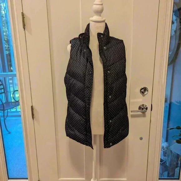 Gap Navy with White Polkadot Puffer Vest, Size M - Picture 3 of 7